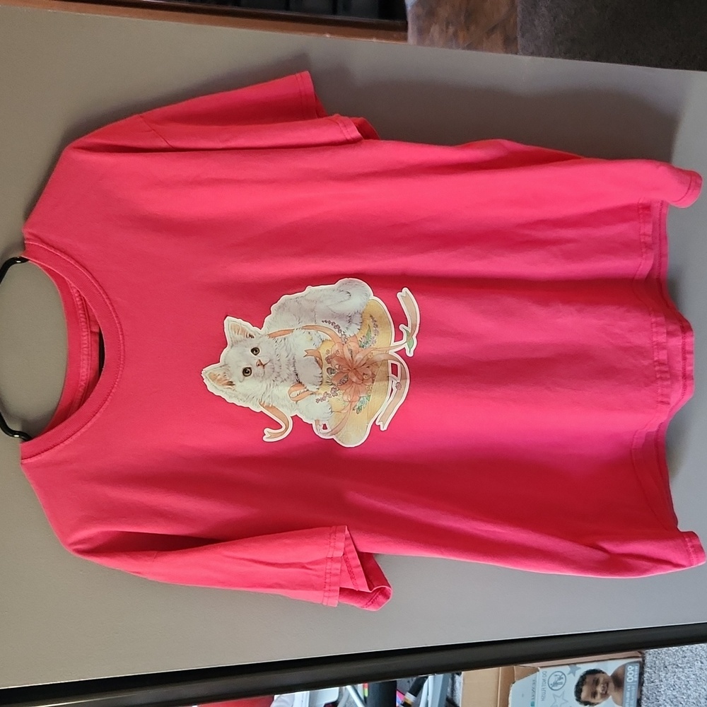 Cat Screen Print Crewneck Graphic Tee Shirt